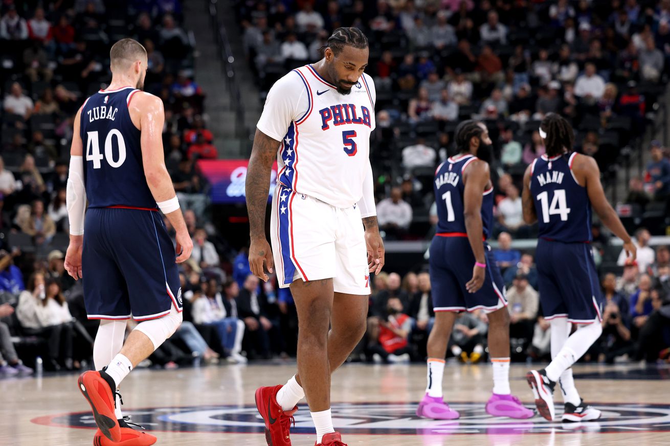 Philadelphia 76ers v Los Angeles Clippers