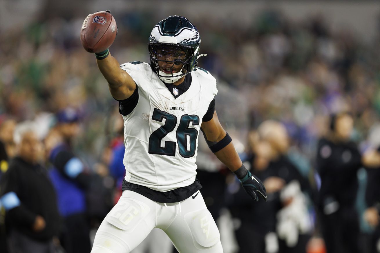 Philadelphia Eagles v Los Angeles Rams