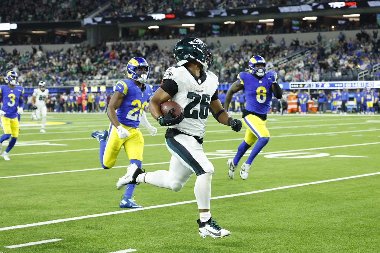 Philadelphia Eagles v Los Angeles Rams