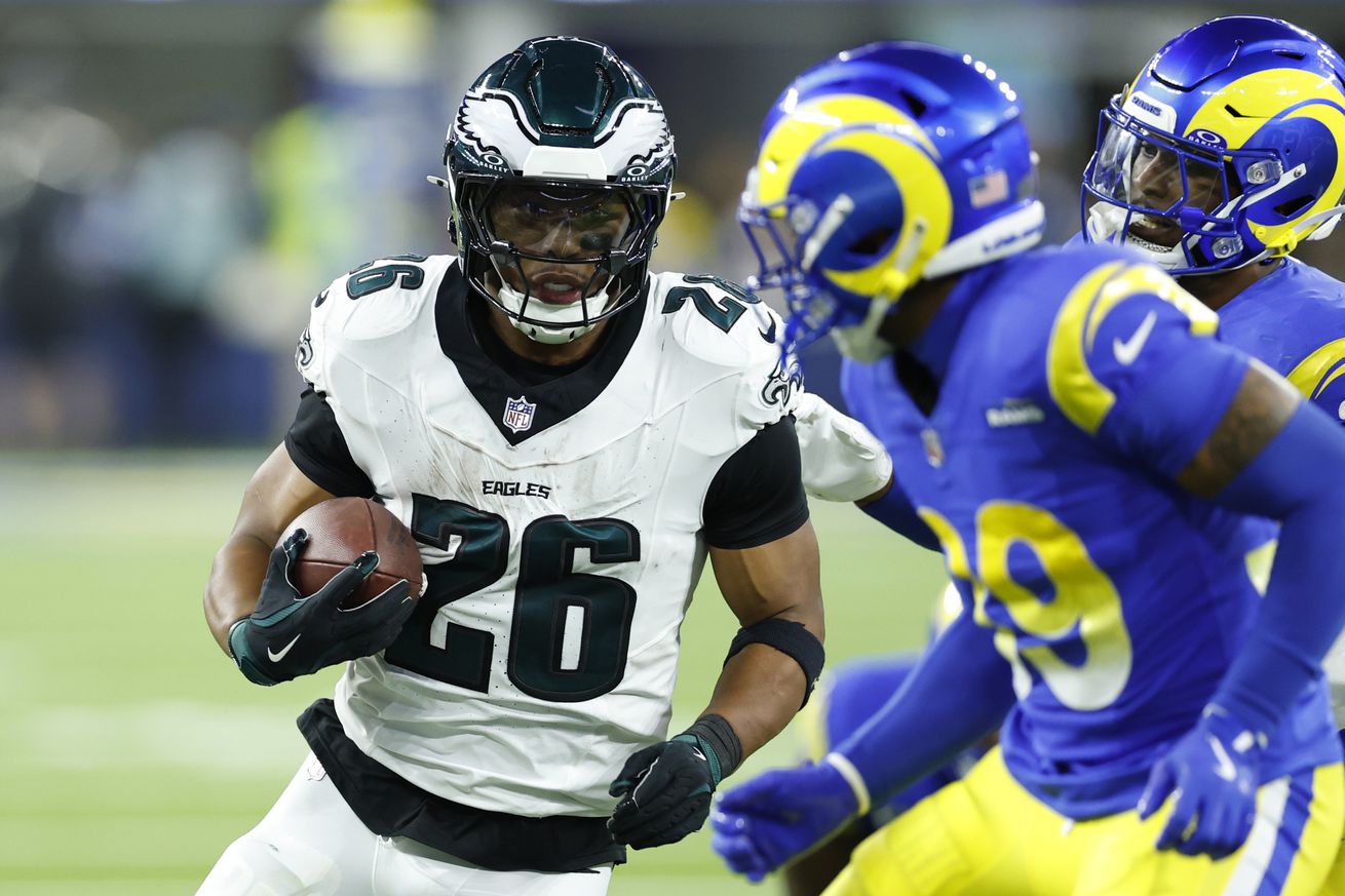 Philadelphia Eagles v Los Angeles Rams