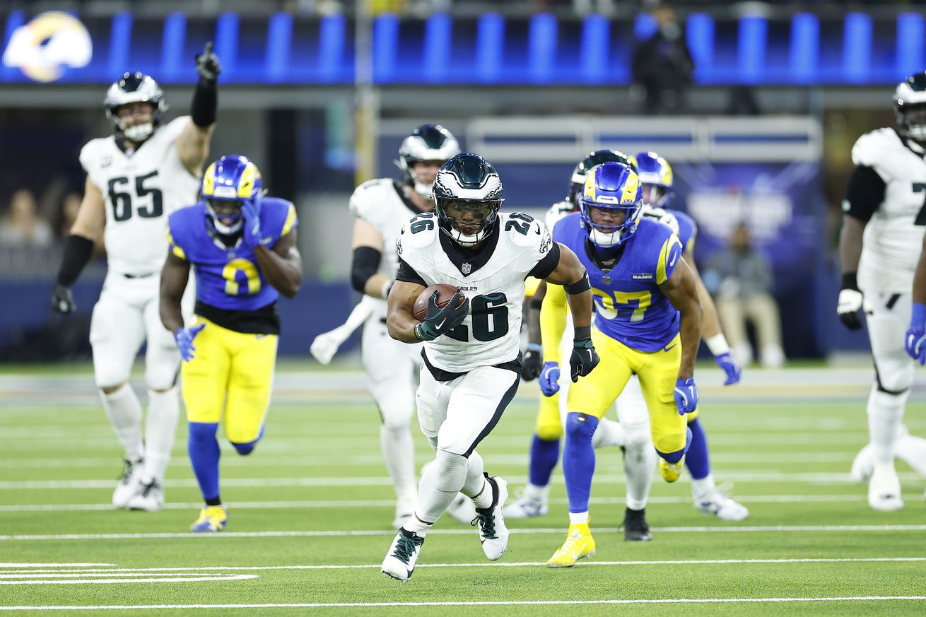 Philadelphia Eagles v Los Angeles Rams