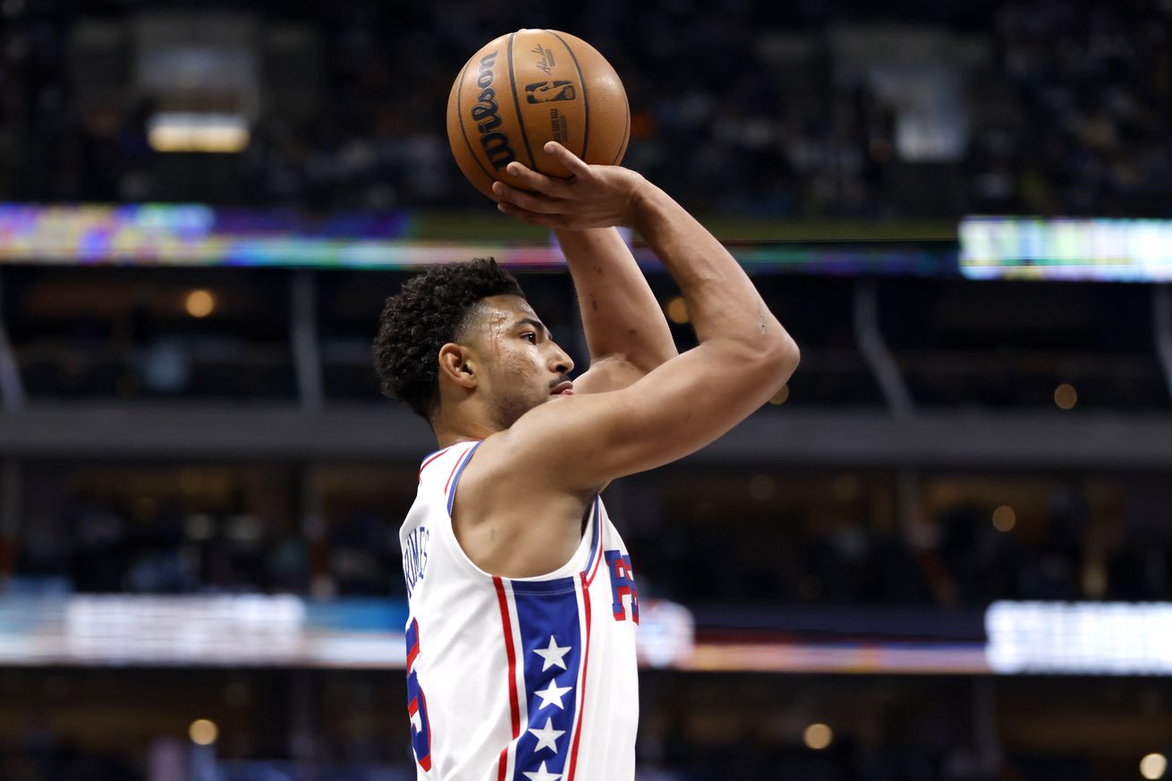 Philadelphia 76ers v Dallas Mavericks